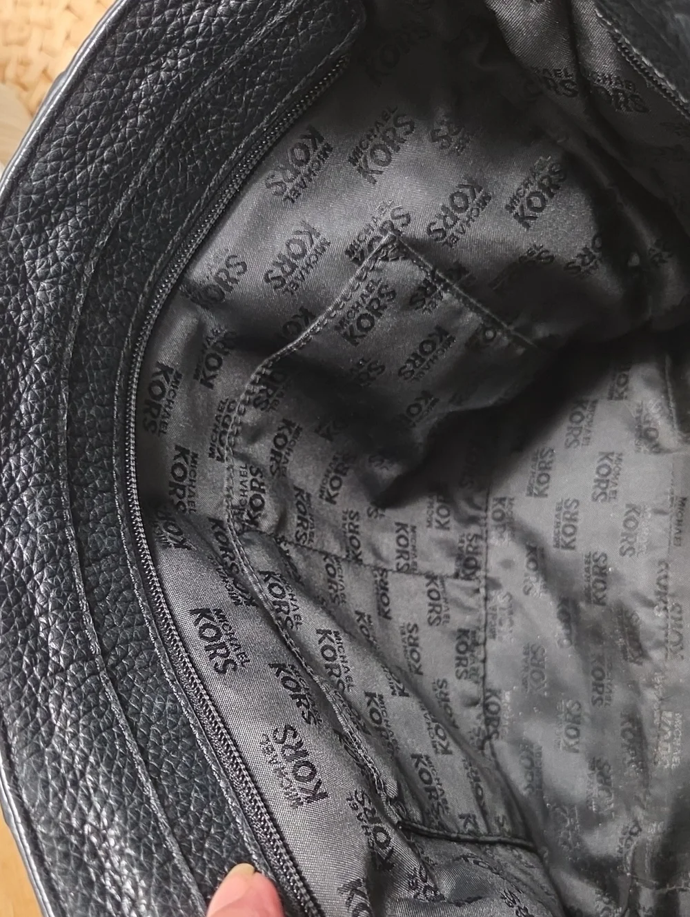 Michael Kors Hallie Large Convertible Shoulder Hobo Bag In Black Pebbled Leather